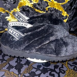 Madden NYC Black Fuzzy Platform Sandals. NWOT/No Box